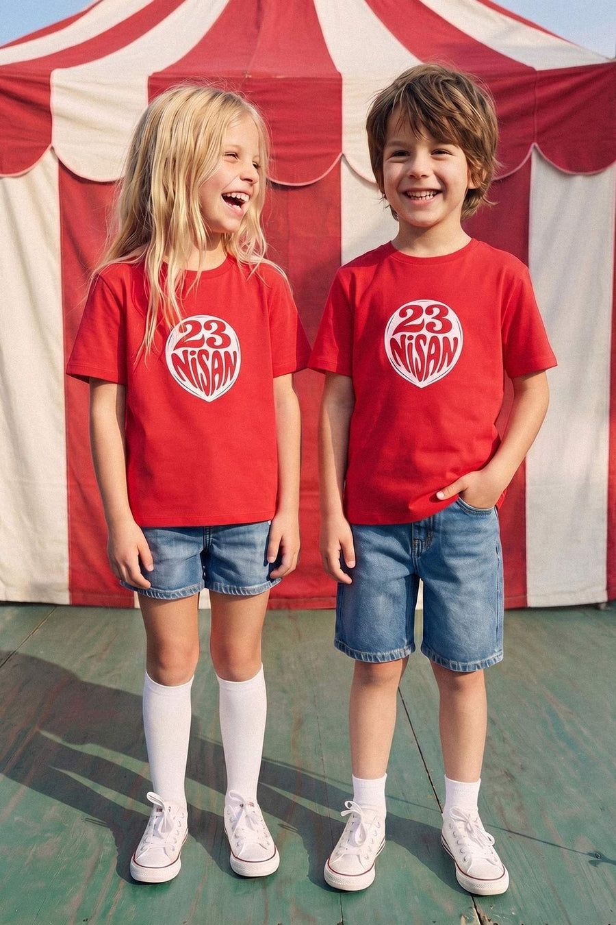 Kids' Red Graphic-Print T-Shirt
