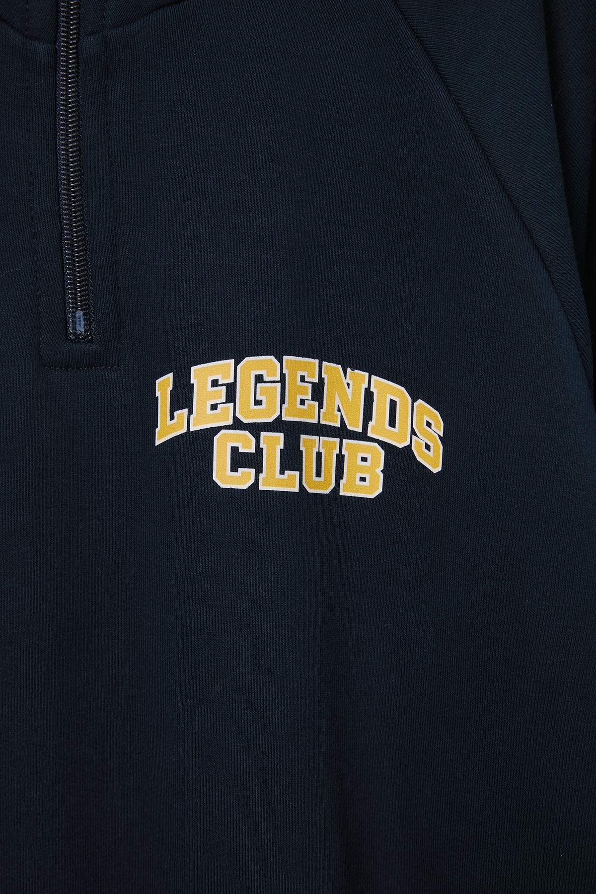 Boys' Embroidered Half-Zip Thick Sweatshirt