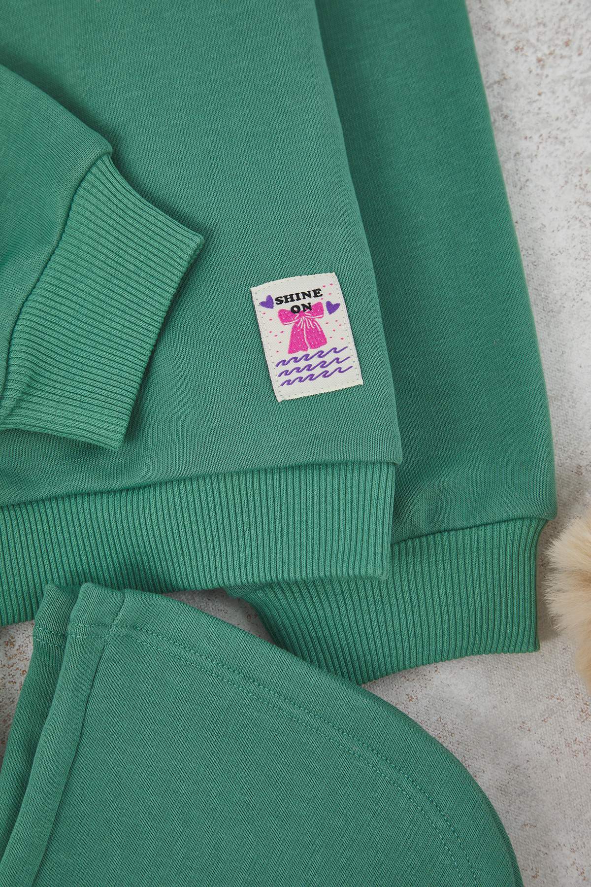Girls' Green Basic Sweatshirt & Jogger Set