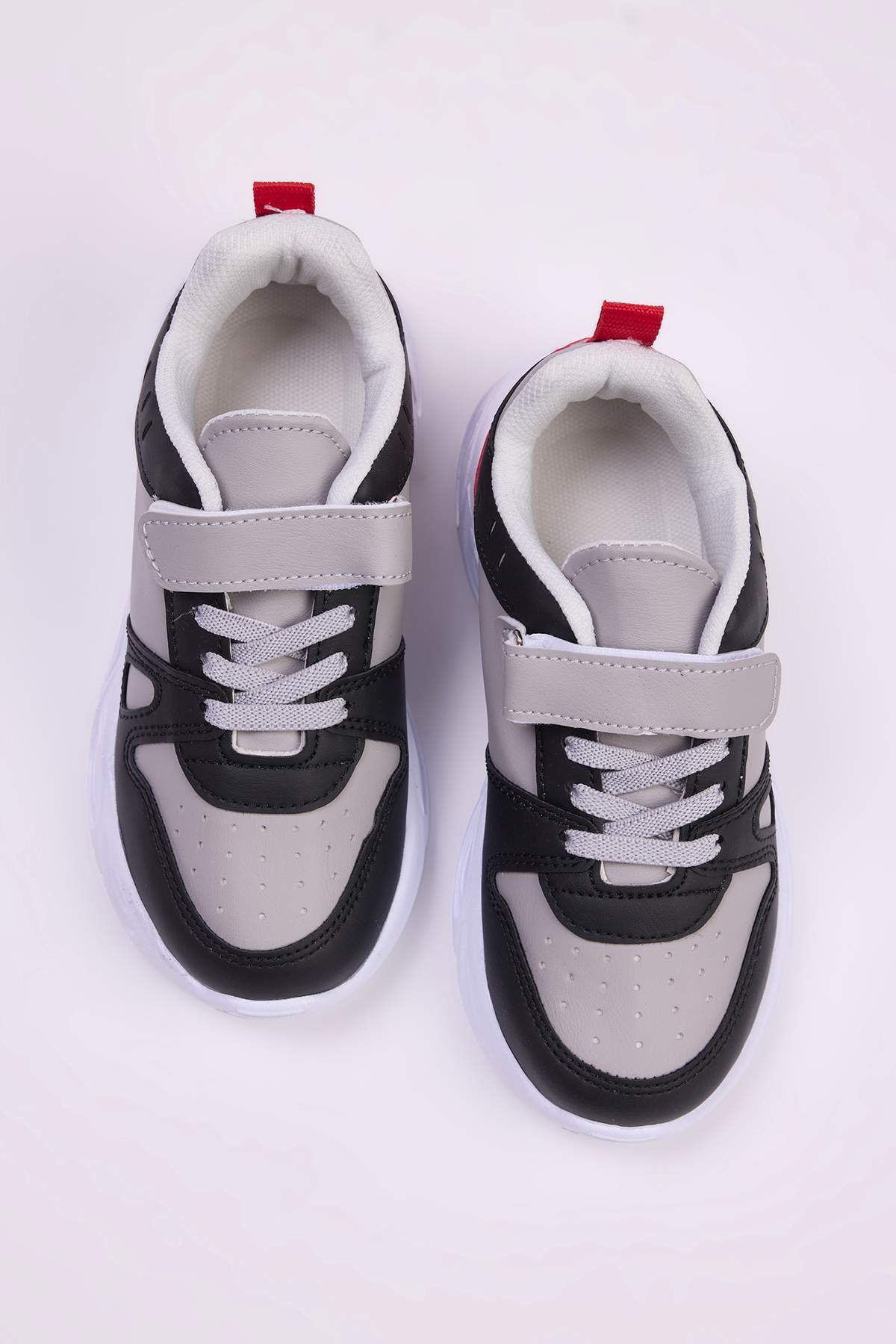 Boys' Light-Up Sole Sneakers