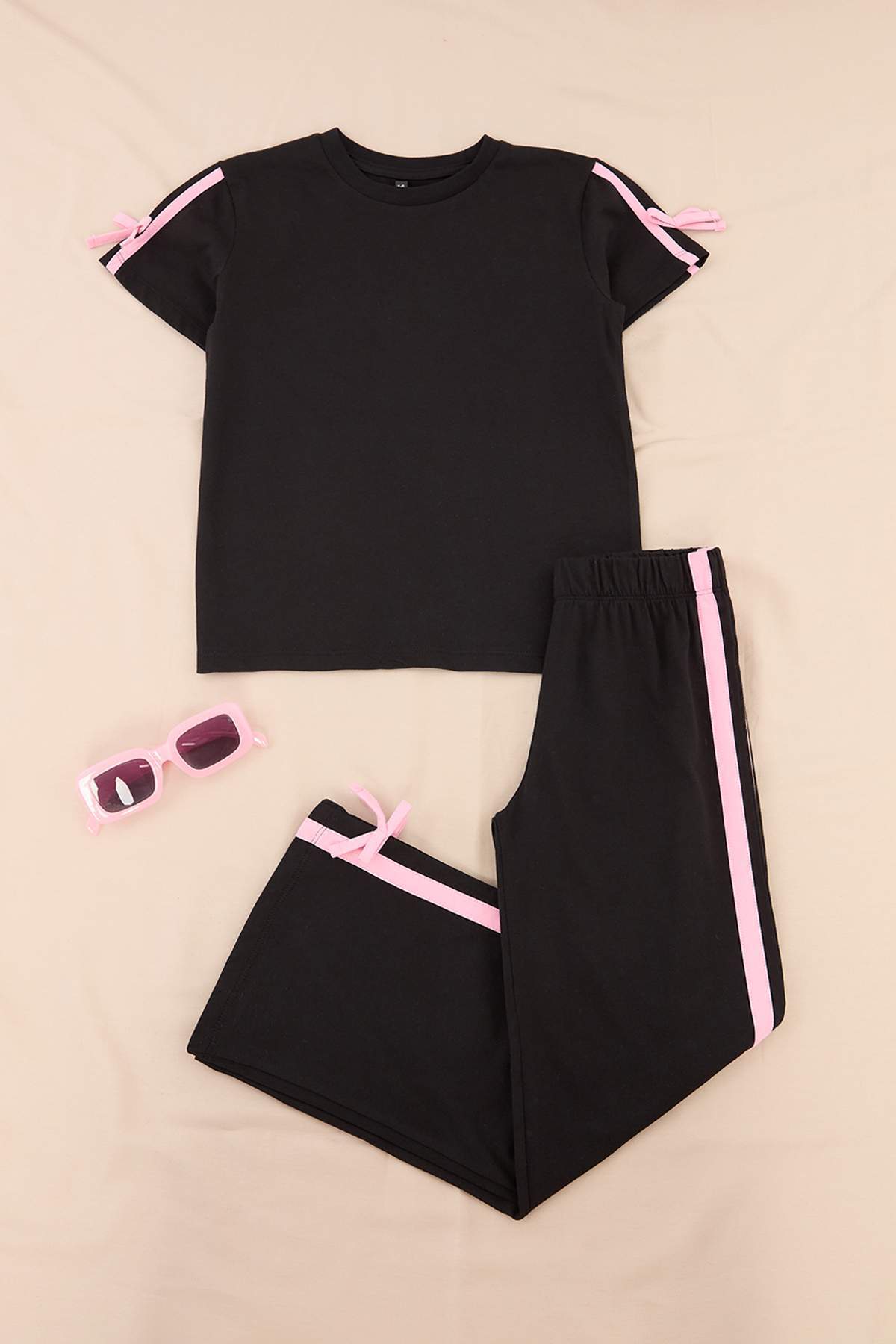 Girls' Black T-Shirt & Side-Stripe Trousers Set