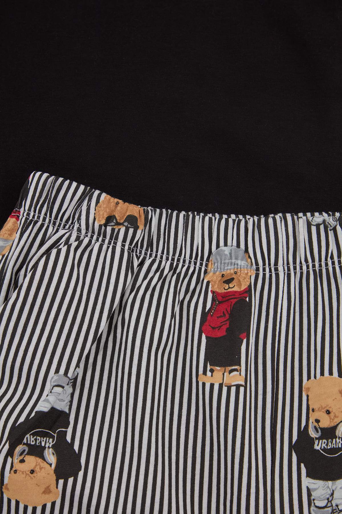 Boys' Black T-Shirt & Teddy-Print Shorts Pyjama Set