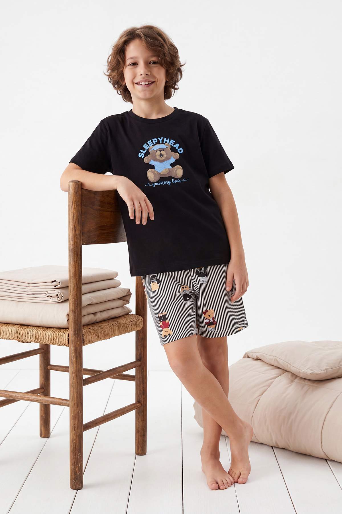 Boys' Black T-Shirt & Teddy-Print Shorts Pyjama Set