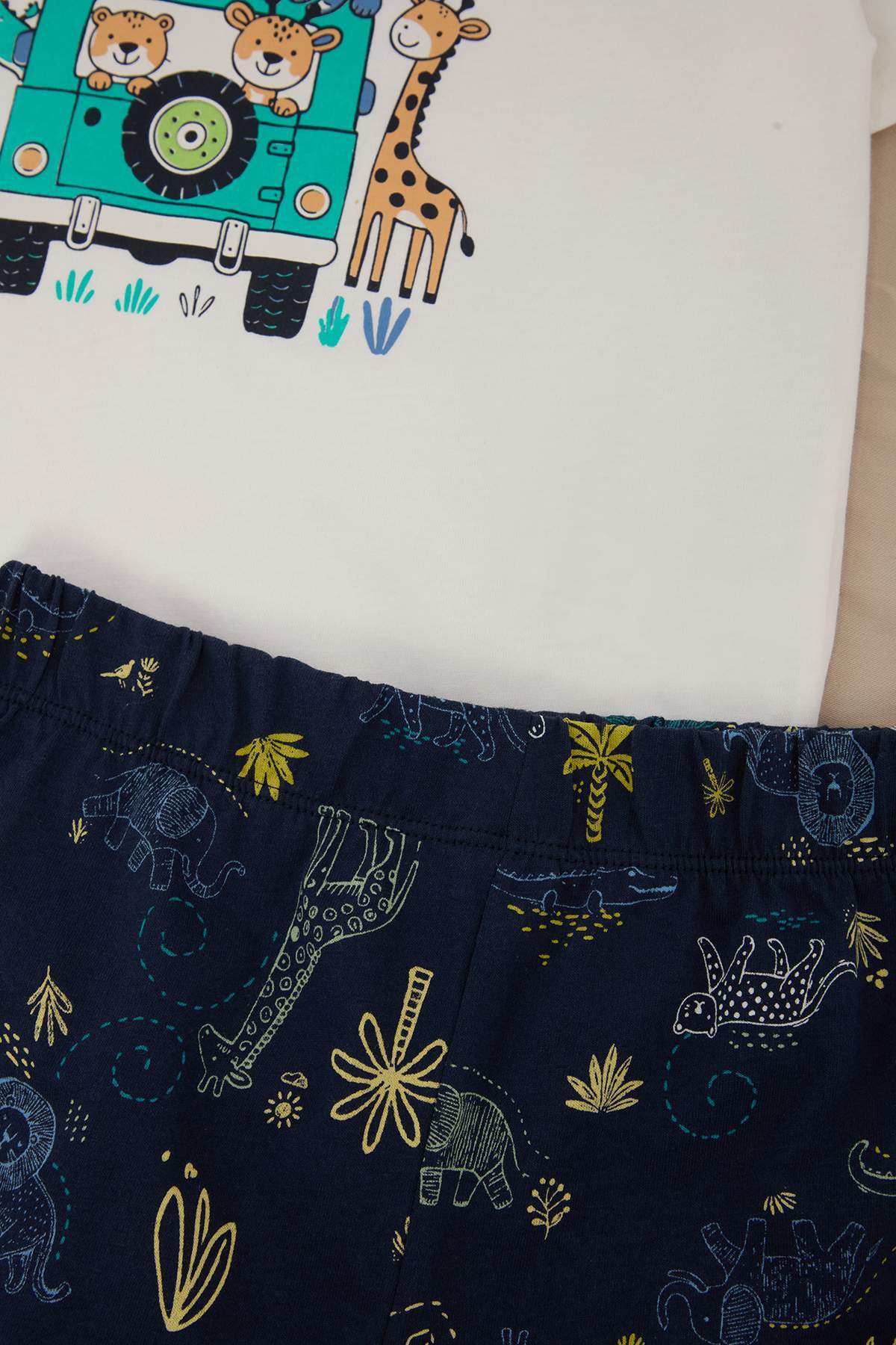 Boys' Ecru Patterned Pyjama Set