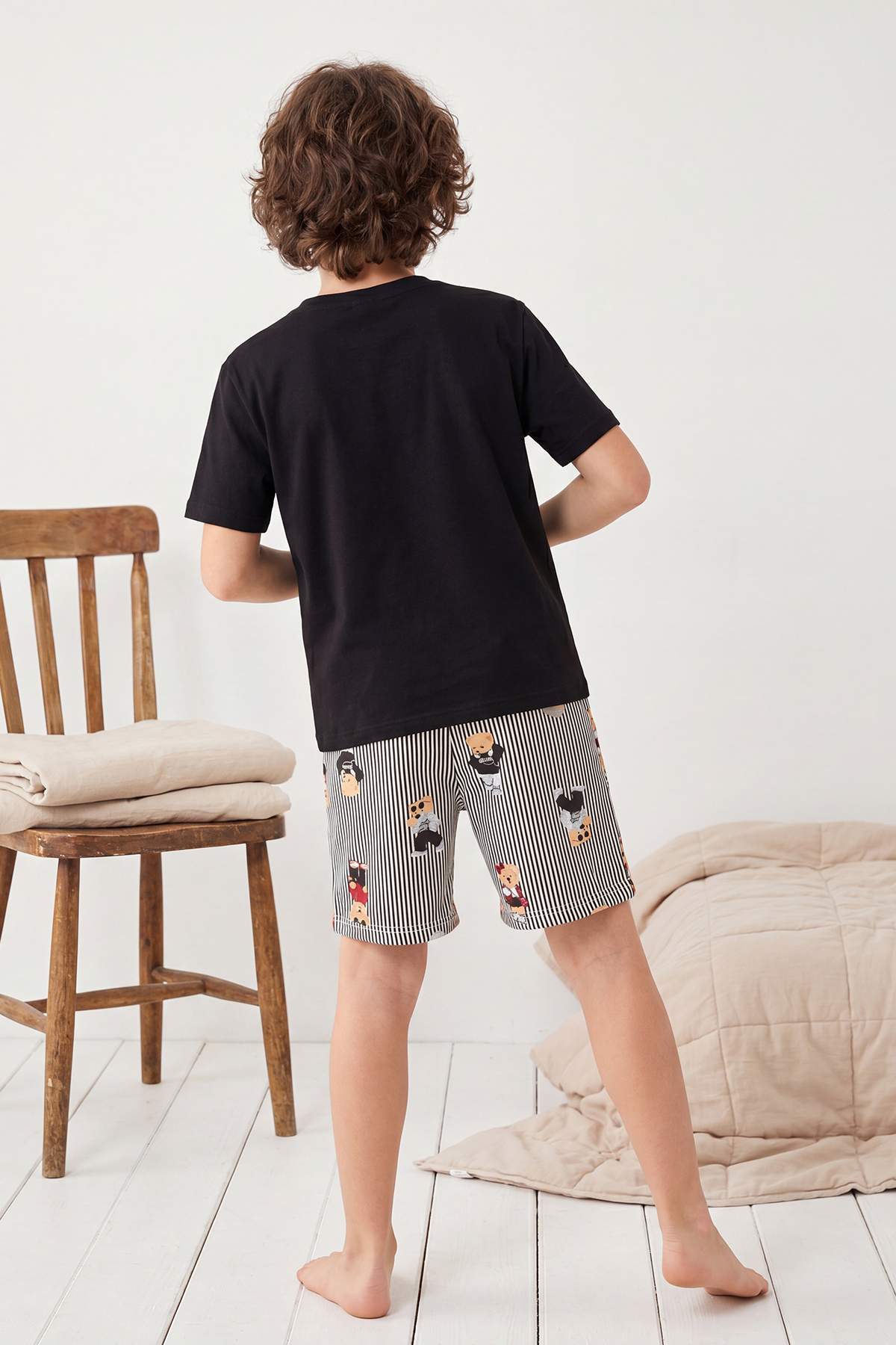 Boys' Black T-Shirt & Teddy-Print Shorts Pyjama Set