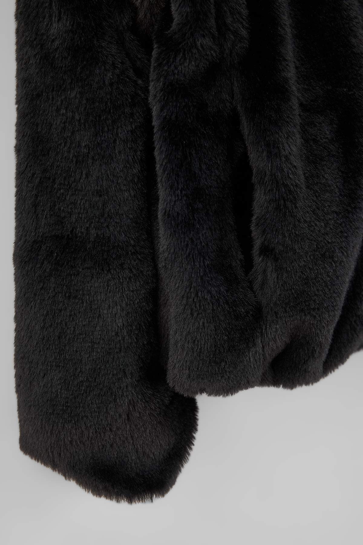 Girls' Black Hooded Plush Jacket