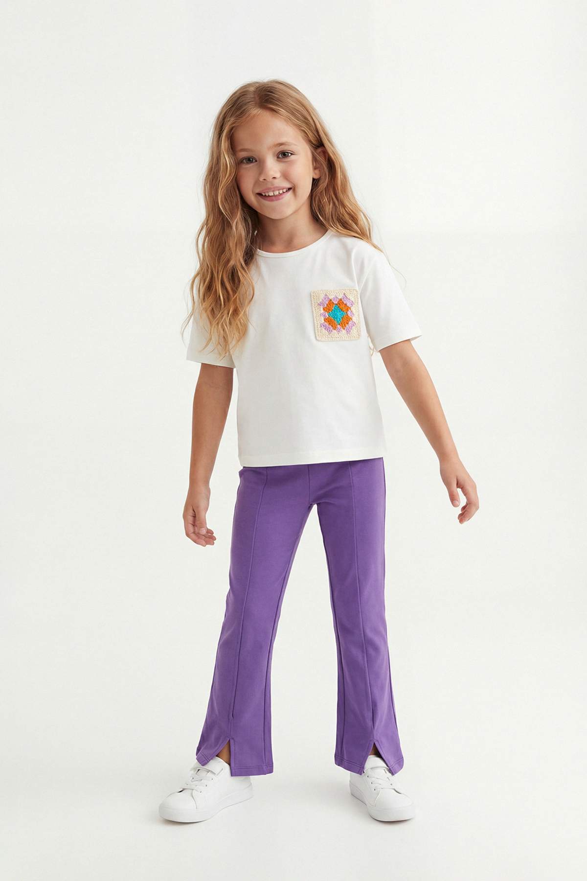 Girls' Ecru Lace-Pocket T-Shirt & Flared Leggings Set