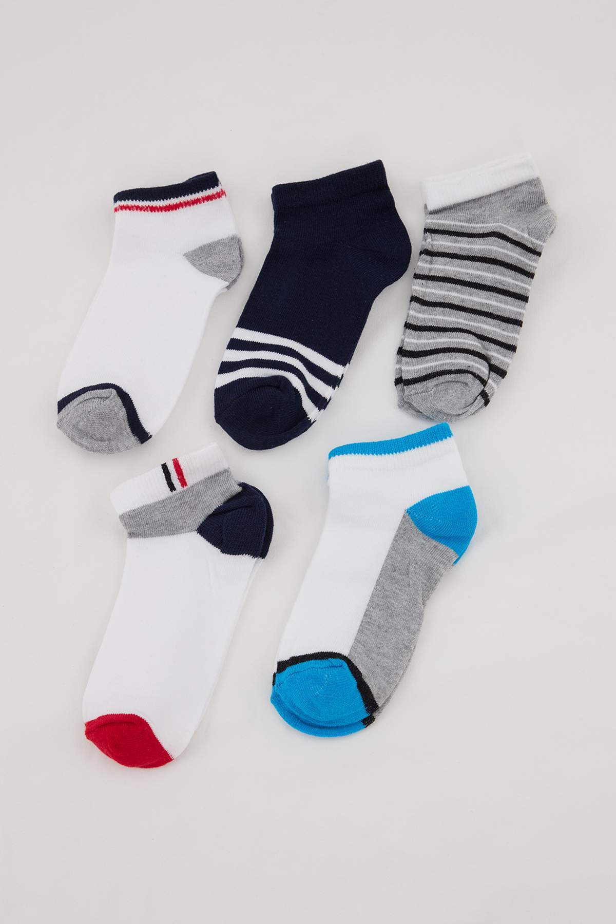 مجموعة جوارب قصيرة مقلّمة 5 أزواج للأولاد