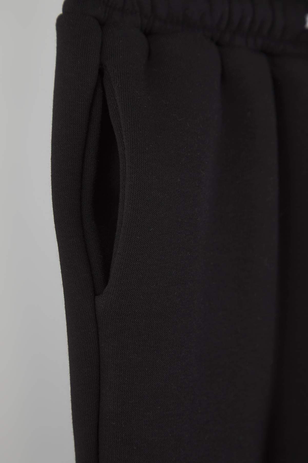 Boys' Black Printed Fleece-Lined Joggers