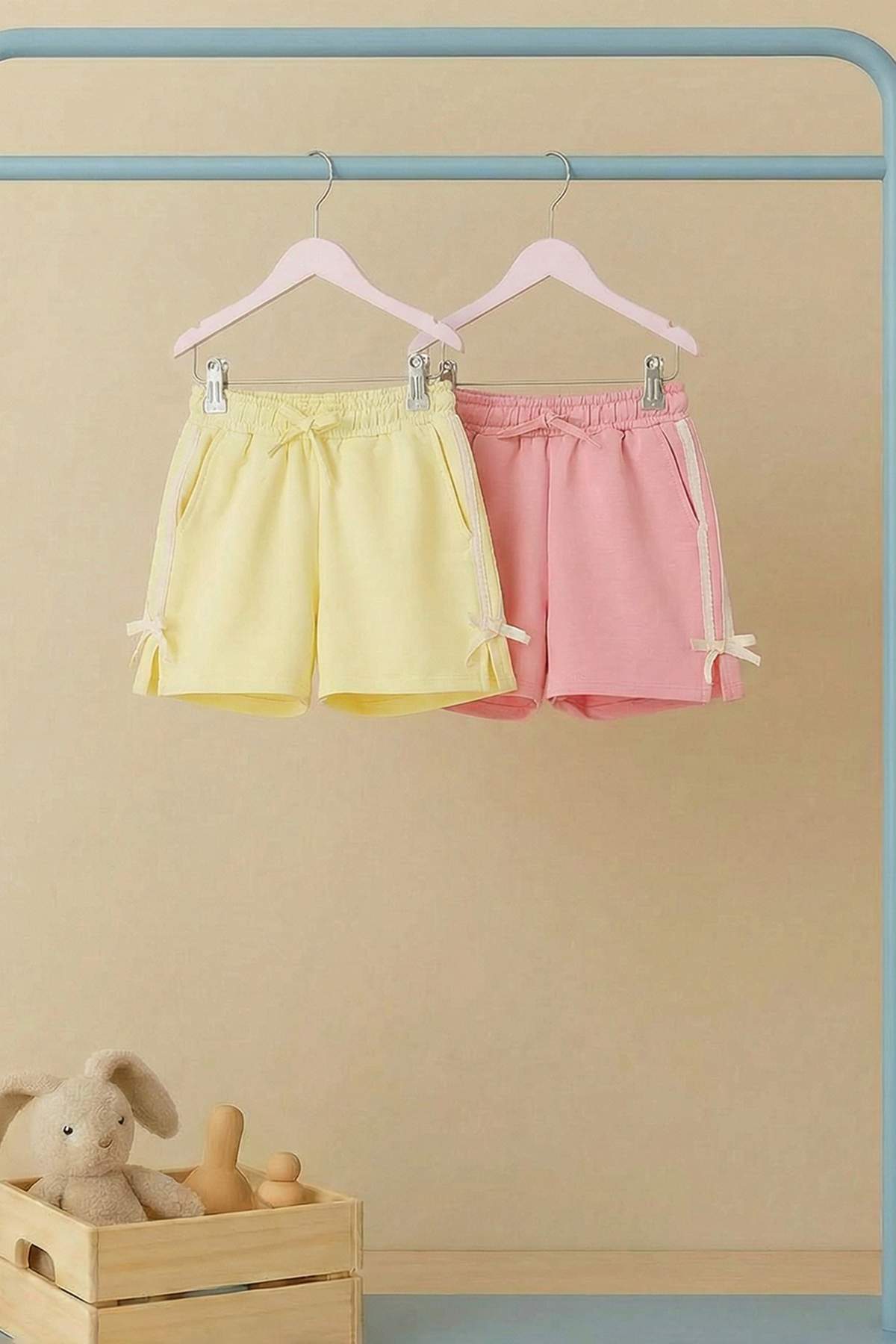 Girls' Yellow & Pink Plain Shorts 2-Pack