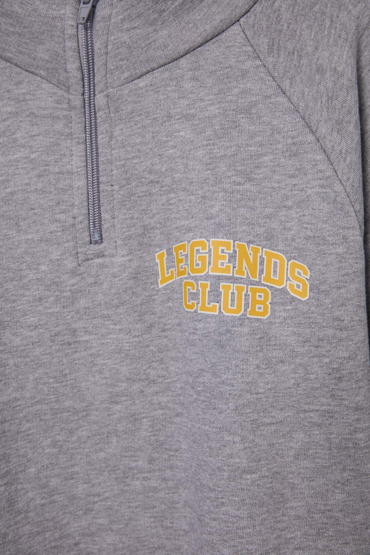 Boys' Embroidered Half-Zip Thick Sweatshirt