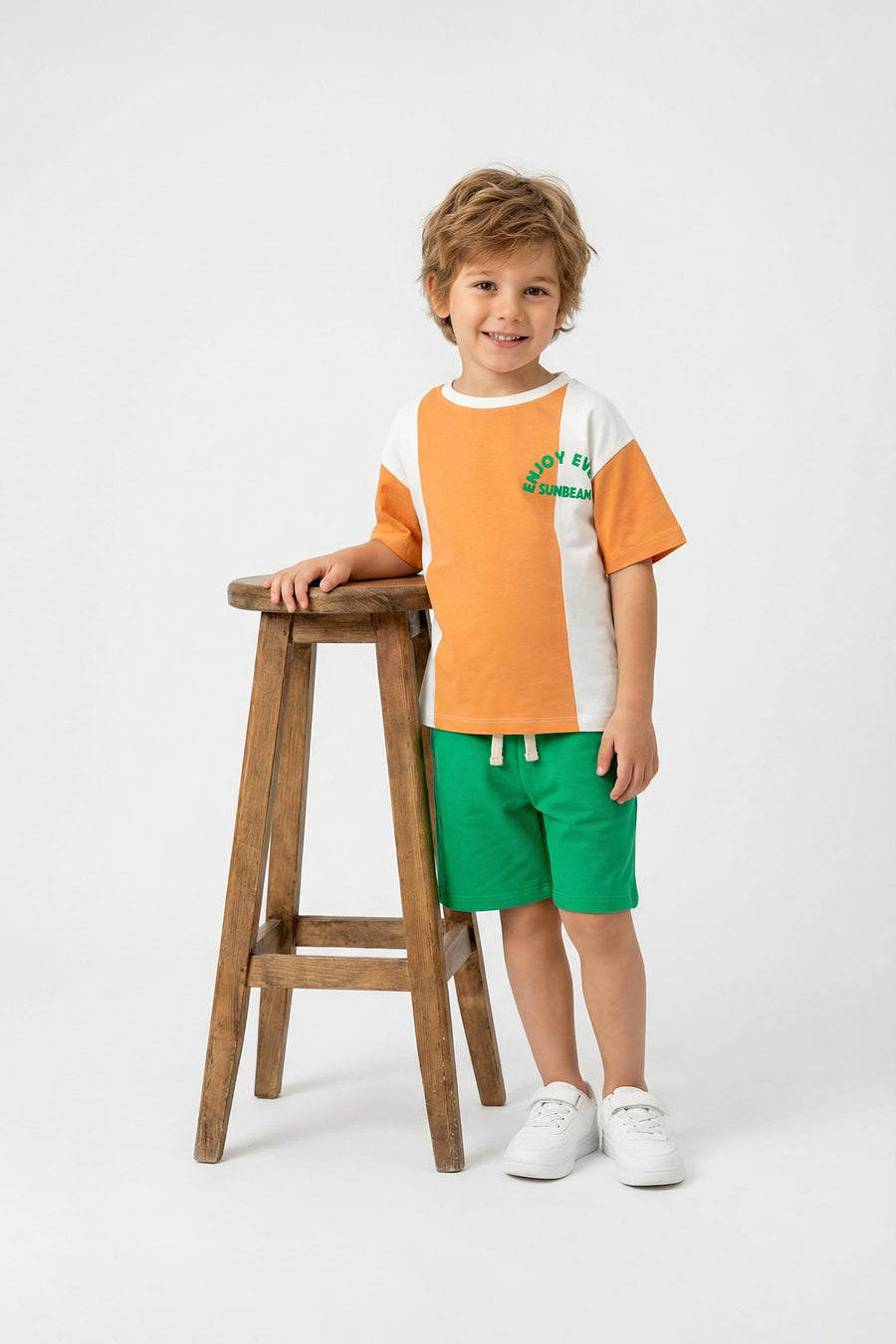 Boys' Orange Colour-Block Slogan Two-Piece Set