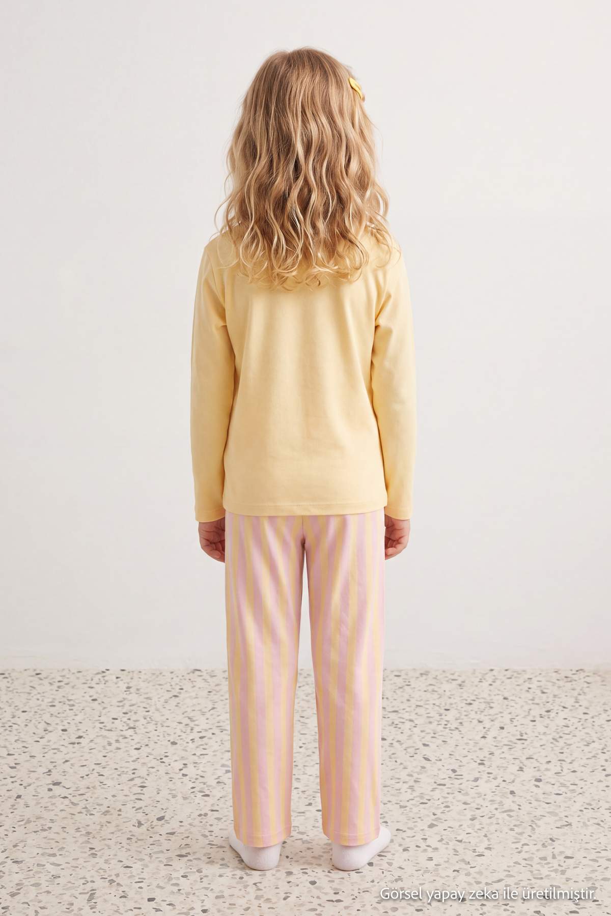 Girls' Yellow Printed Pyjama Set