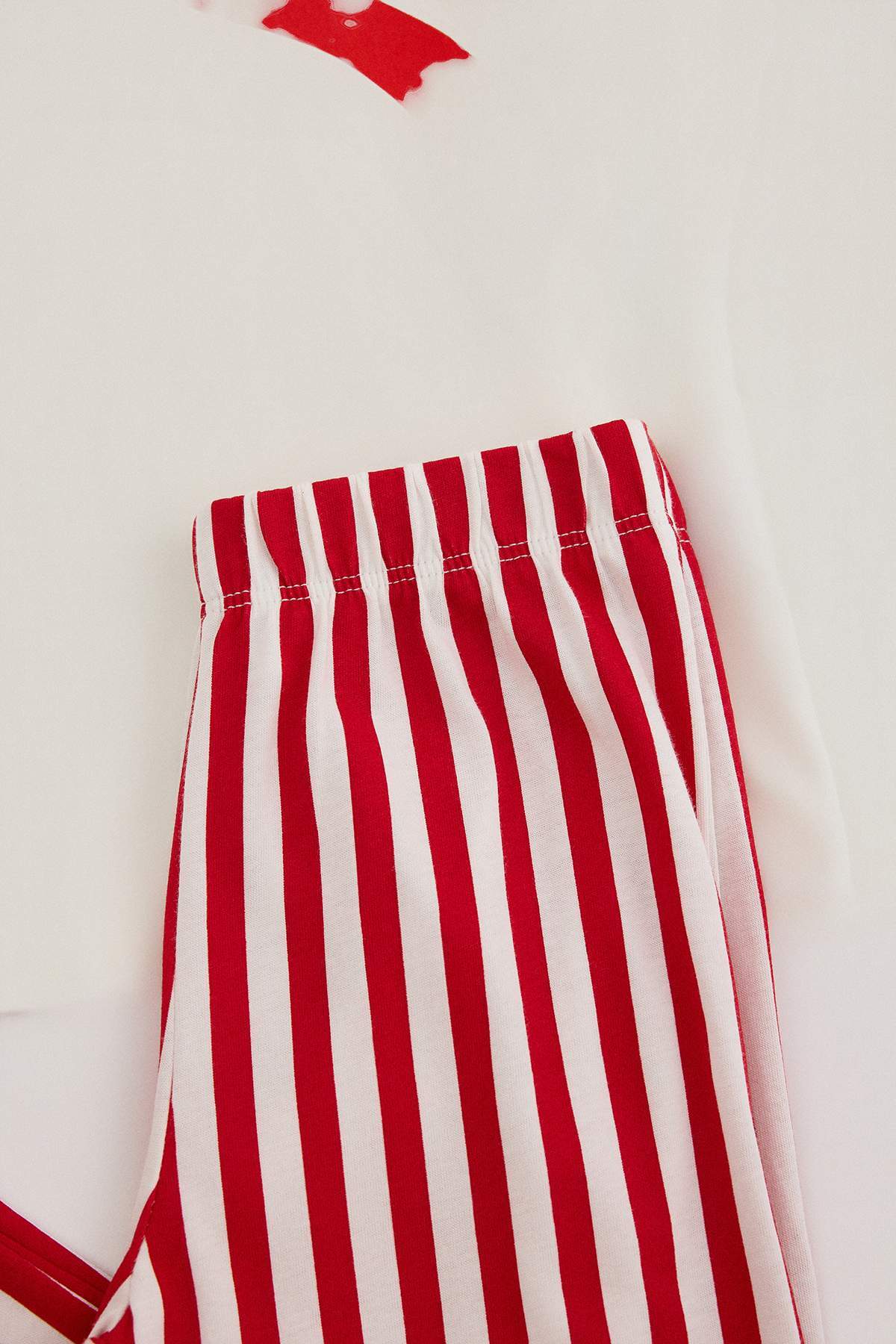 Girls' Red Winter Holiday Pyjama Set