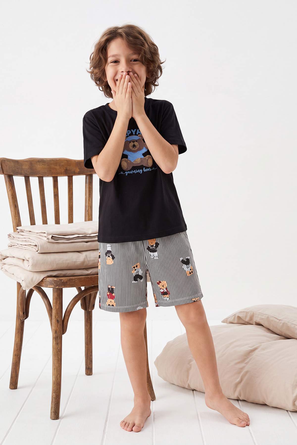 Boys' Black T-Shirt & Teddy-Print Shorts Pyjama Set